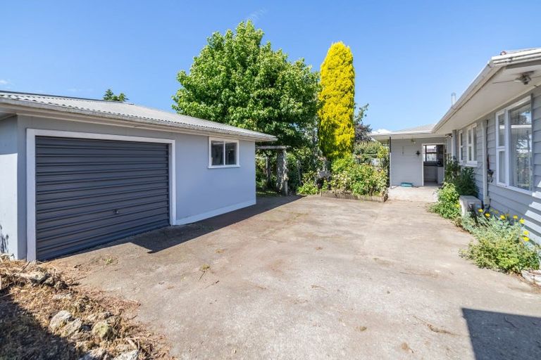 Photo of property in 40 Rhodes Street, Carterton, 5713