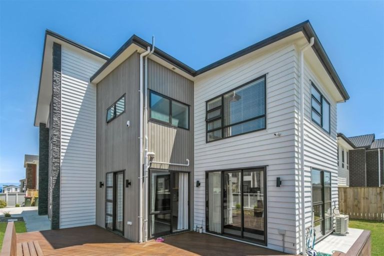 Photo of property in 4 Drumconnell Drive, Flat Bush, Auckland, 2019