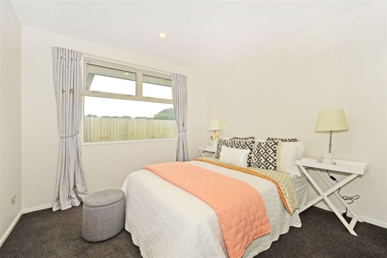 Photo of property in 15 Pistacia Place, Hornby, Christchurch, 8025