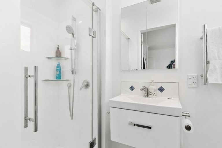 Photo of property in 93a Townsend Road, Miramar, Wellington, 6022