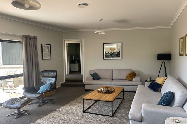 Photo of property in 23 Kent Terrace, Taradale, Napier, 4112