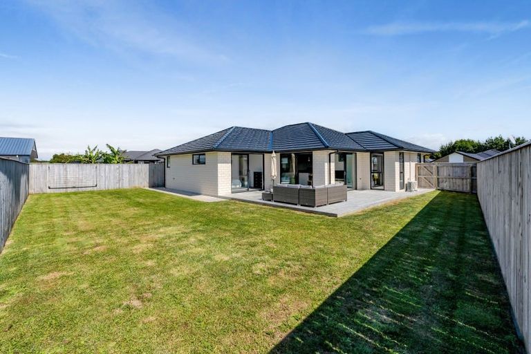 Photo of property in 44 Aratapu Street, Waitara, 4320
