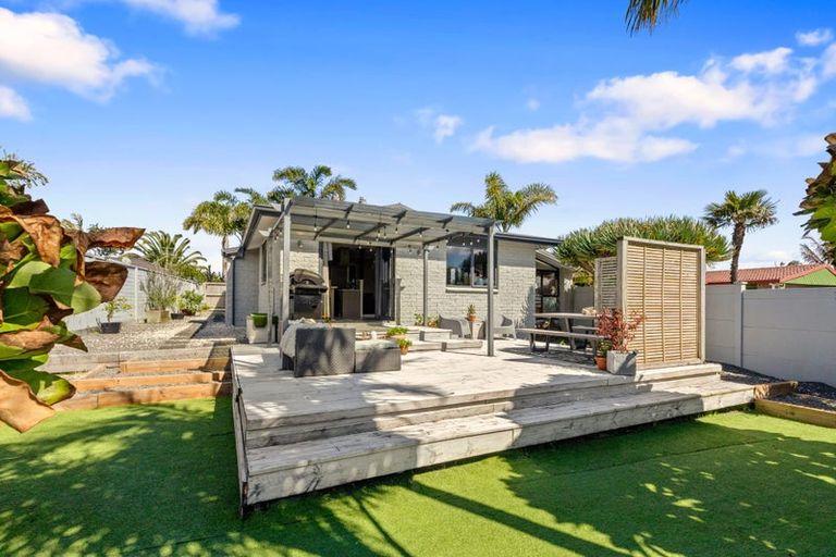 Photo of property in 132a Dickson Road, Papamoa Beach, Papamoa, 3118