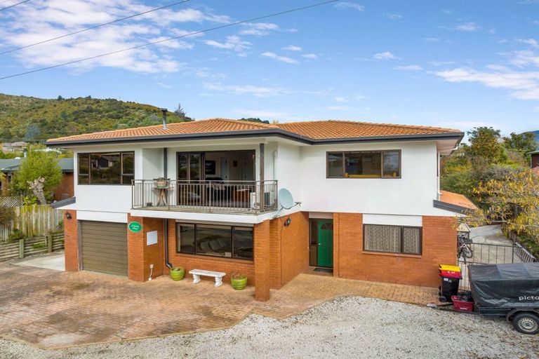 Photo of property in 21 Turners Road, Waikawa, Picton, 7220