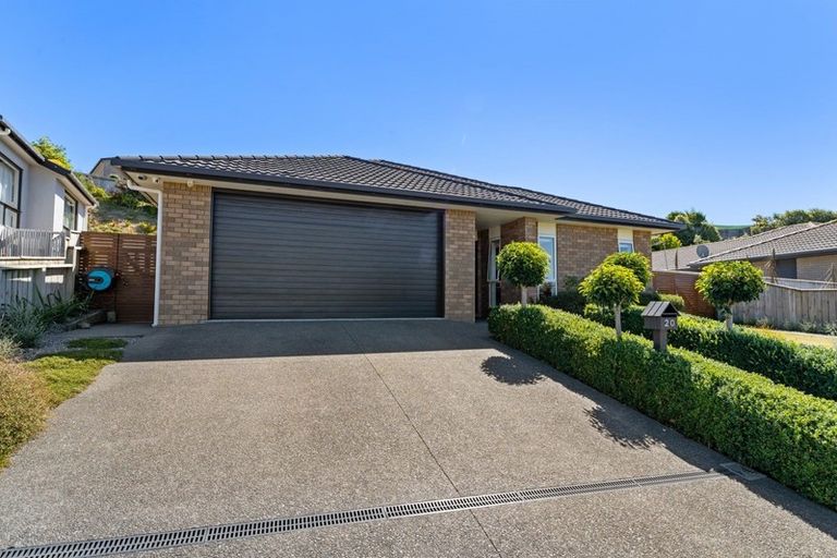 Photo of property in 20 Tongariro Drive, Aotea, Porirua, 5024