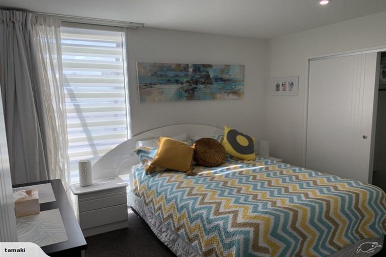 Photo of property in 2/31 Kenderdine Road, Papatoetoe, Auckland, 2025