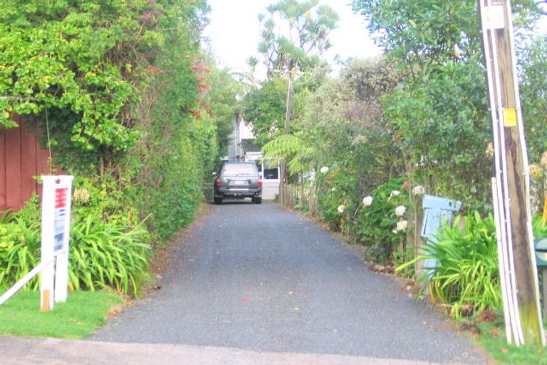 Photo of property in 8 Ruru Street, Waikanae, 5036