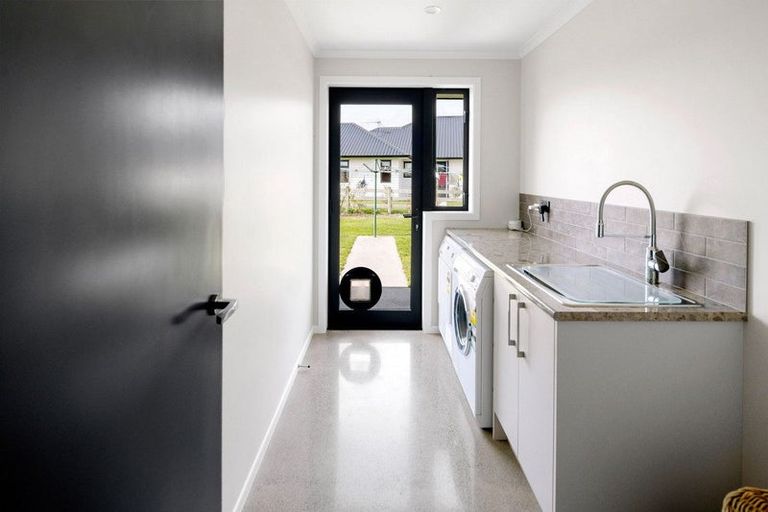 Photo of property in 43 Seachange Drive, Leamington, Cambridge, 3432