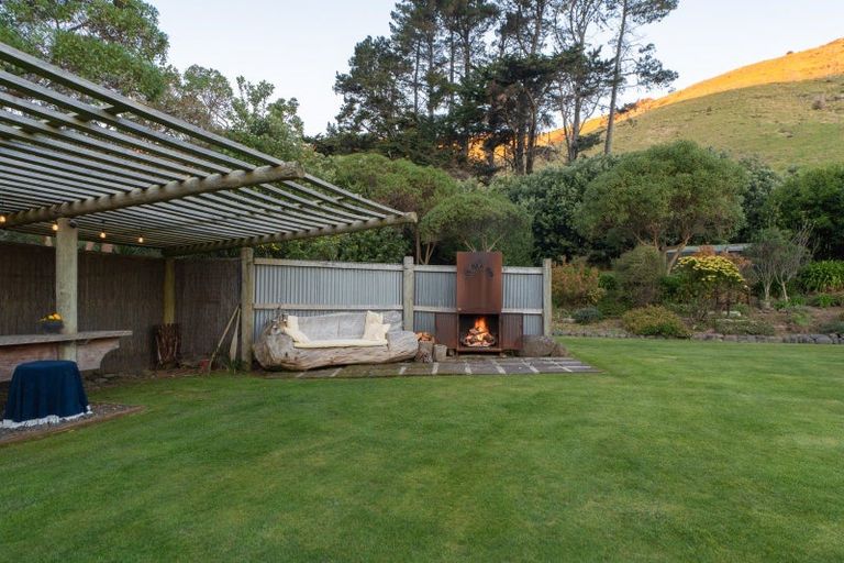 Photo of property in 904 Te Oka Bay Road, Te Oka, Little River, 7591