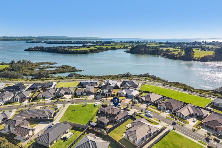 Photo of property in 7 Omahuru Road, Glenbrook, Waiuku, 2681