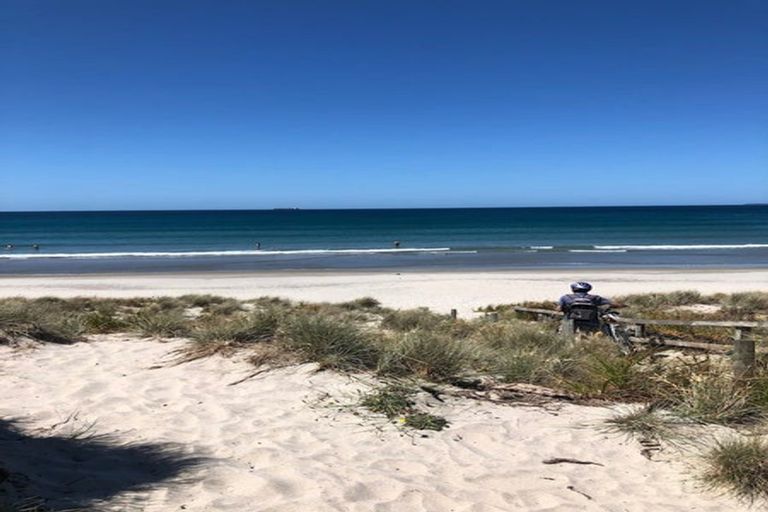 Photo of property in 220a Papamoa Beach Road, Papamoa Beach, Papamoa, 3118