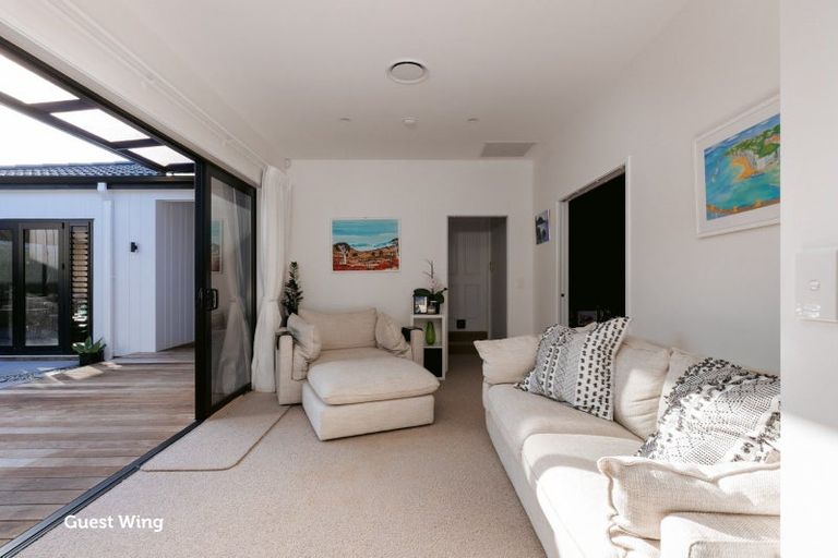 Photo of property in 5 Piha Close, Papamoa Beach, Papamoa, 3118