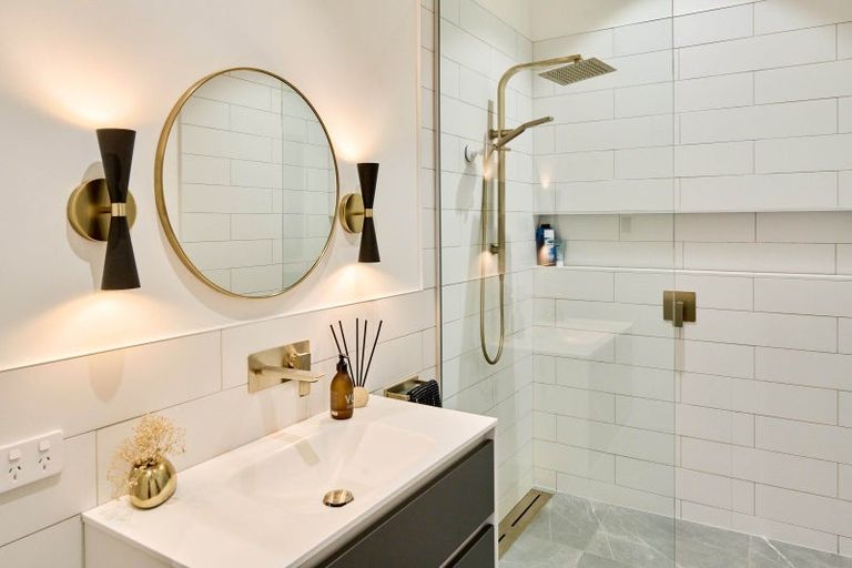 Photo of property in 18 Wairere Road, Belmont, Lower Hutt, 5010