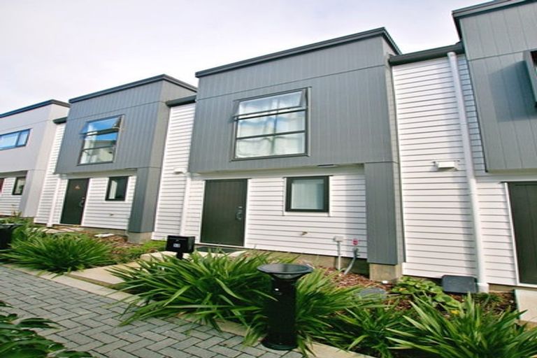 Photo of property in 52 Raupeti Lane, Henderson, Auckland, 0612