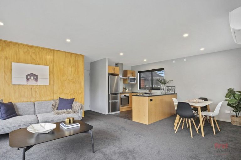 Photo of property in 12 Highbury Place, Avonside, Christchurch, 8061