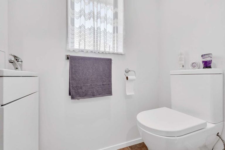 Photo of property in 1 Merlin Close, Huntington, Hamilton, 3210