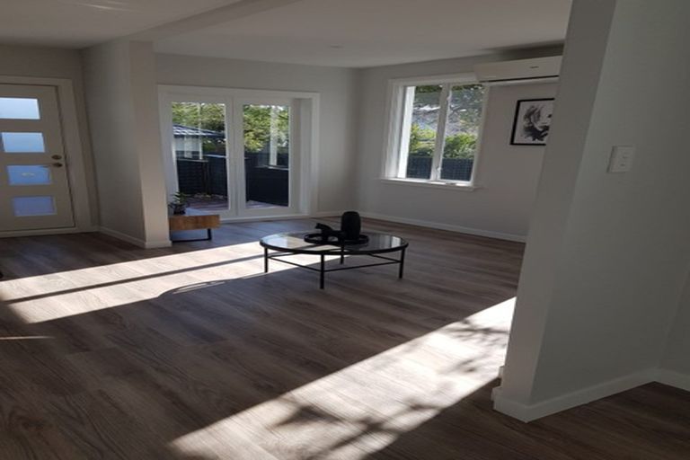 Photo of property in 198 Pacific Road, North New Brighton, Christchurch, 8083