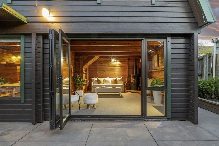 Photo of property in 3/18 Berry Street, St Albans, Christchurch, 8014