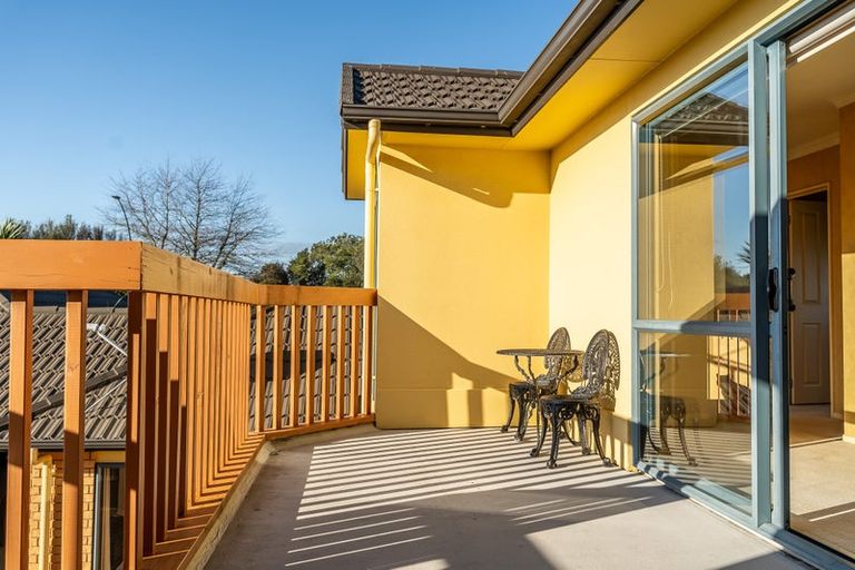 Photo of property in 2 Nielsen Gardens, Rototuna, Hamilton, 3210