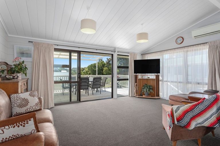 Photo of property in 115 Harbour Road, Ohope, 3121