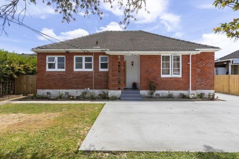 Photo of property in 29 Churton Crescent, Taita, Lower Hutt, 5011