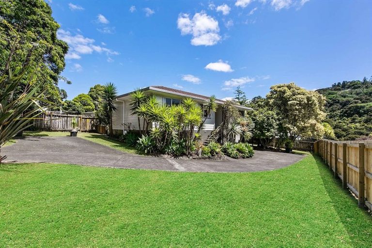 Photo of property in 6 Glastron Place, Bayview, Auckland, 0629