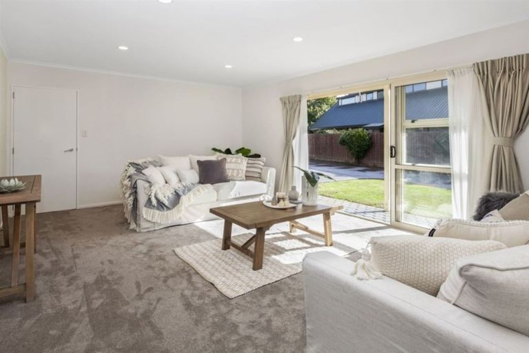 Photo of property in 19 San Rafael Place, Burnside, Christchurch, 8053