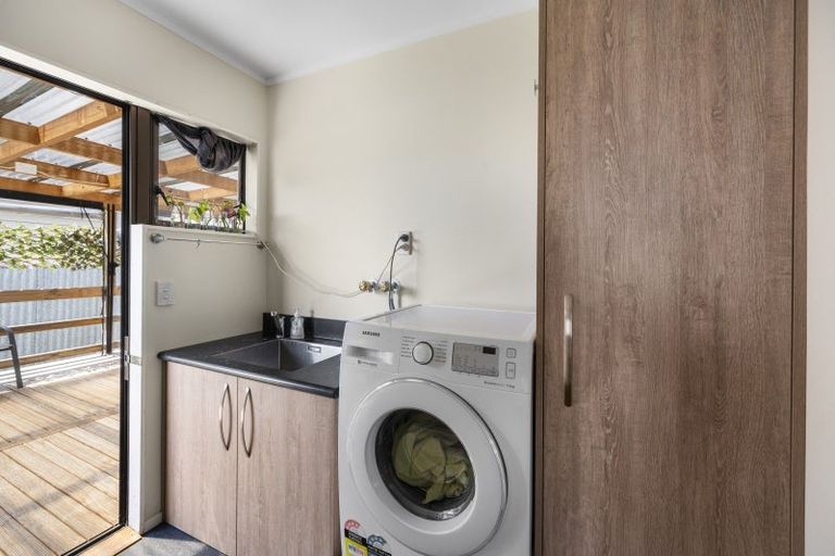 Photo of property in 1033 Sussex Street, Mayfair, Hastings, 4122