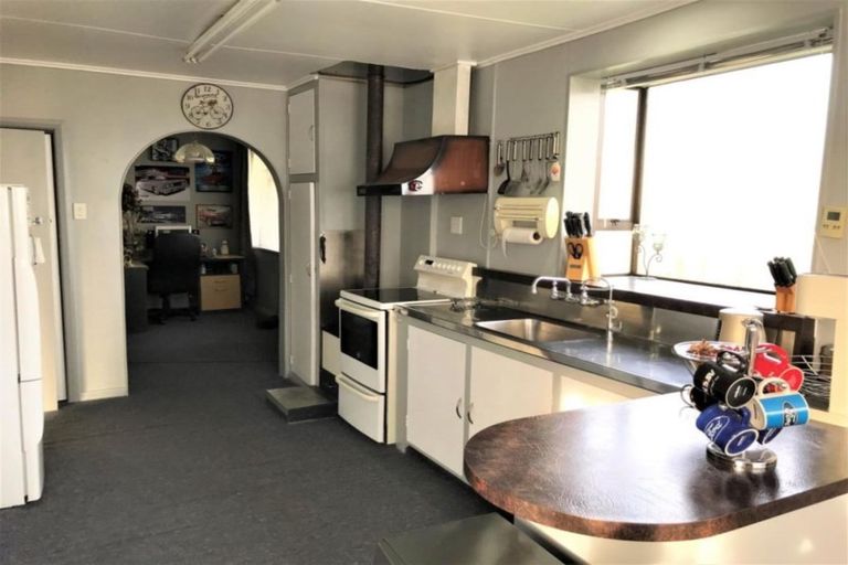 Photo of property in 22 High Street, Balclutha, 9230