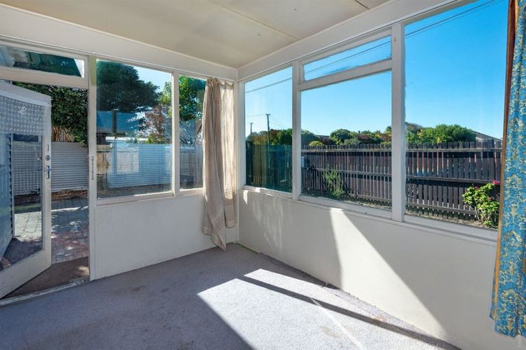 Photo of property in 172 Shaw Avenue, New Brighton, Christchurch, 8083