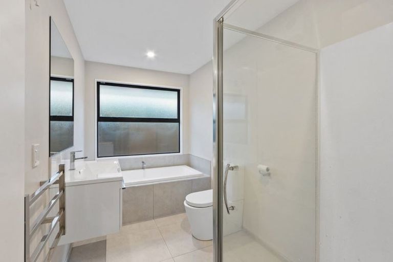 Photo of property in 3 Robalan Close, Halswell, Christchurch, 8025