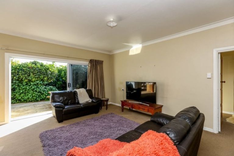 Photo of property in 360 Devon Street West, Lynmouth, New Plymouth, 4310