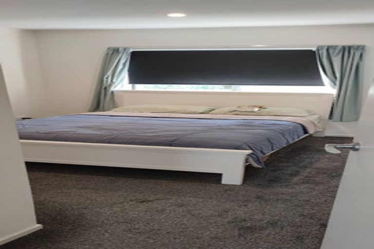 Photo of property in 8 Trosk Place, Waiuku, 2123