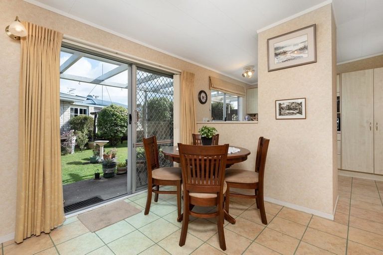 Photo of property in 96b Ngatai Road, Otumoetai, Tauranga, 3110