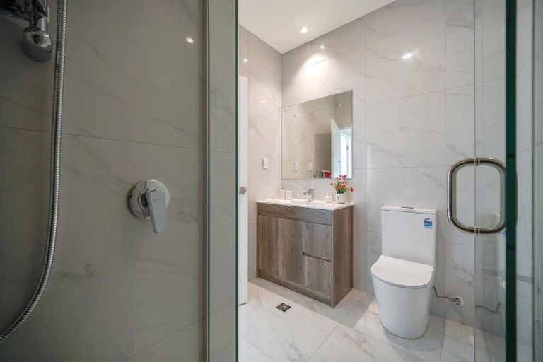 Photo of property in 20a Crestview Rise, Papakura, 2110