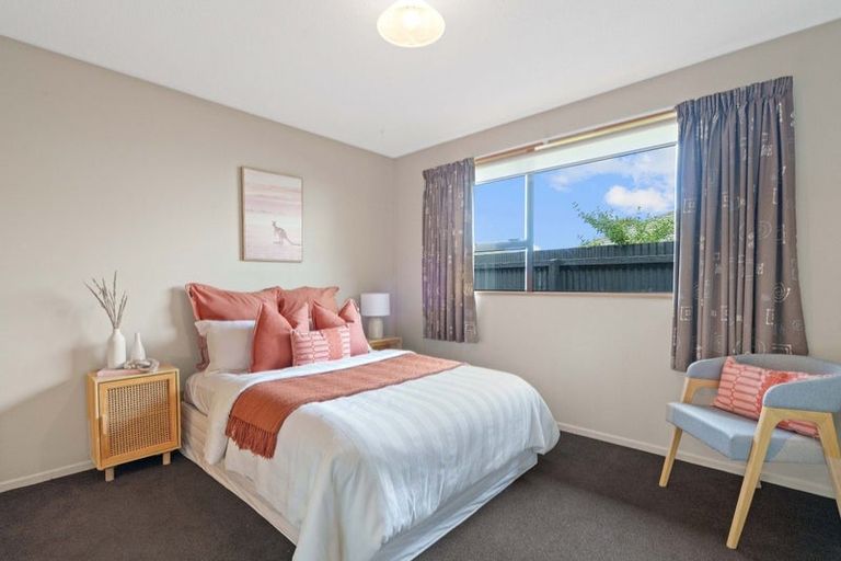 Photo of property in 2/19 Cunningham Place, Halswell, Christchurch, 8025