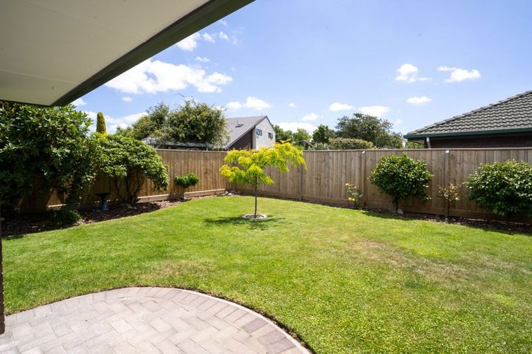 Photo of property in 10 Addison Place, Halswell, Christchurch, 8025