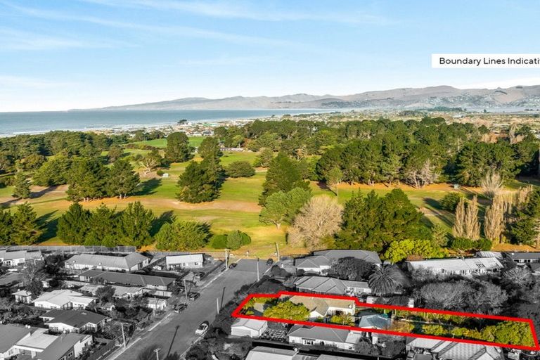 Photo of property in 34 Grantley Street, New Brighton, Christchurch, 8083