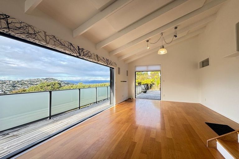 Photo of property in 15 Cavalry Close, Crofton Downs, Wellington, 6035