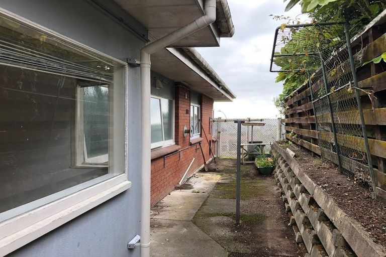 Photo of property in 1/7 Chilton Place, Howick, Auckland, 2014