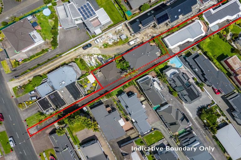 Photo of property in 1/13 Takutai Avenue, Bucklands Beach, Auckland, 2012