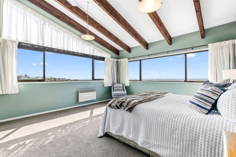 Photo of property in 40 Ravensdale Rise, Westmorland, Christchurch, 8025