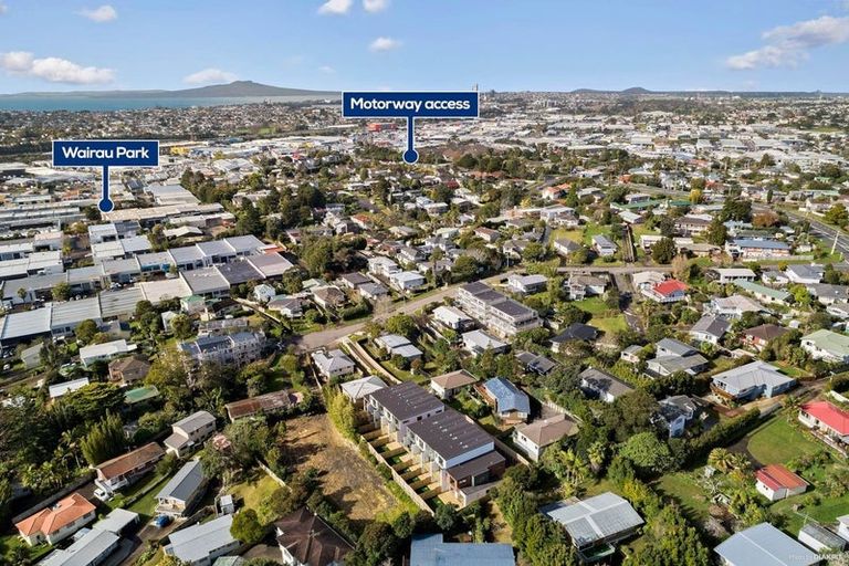 Photo of property in 8/28 Ludlow Terrace, Totara Vale, Auckland, 0627