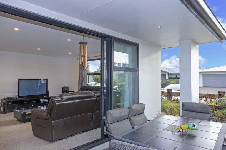Photo of property in 23 Hugo Way, Papamoa Beach, Papamoa, 3118