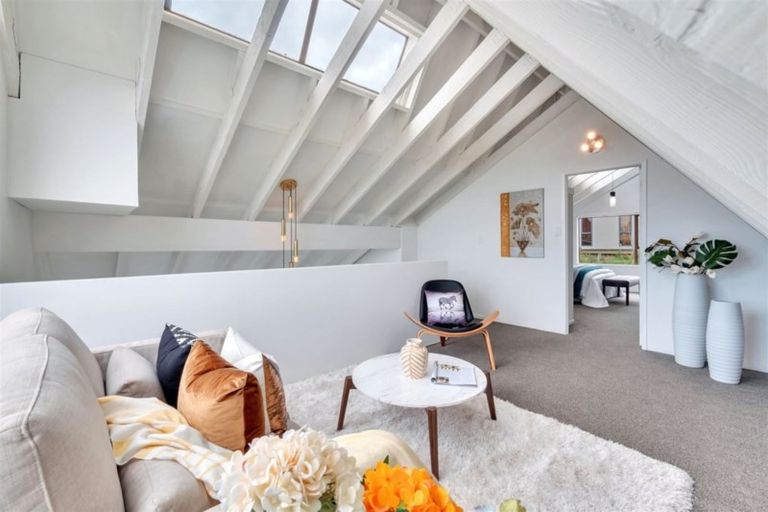 Photo of property in 42 Glenbervie Crescent, Massey, Auckland, 0614