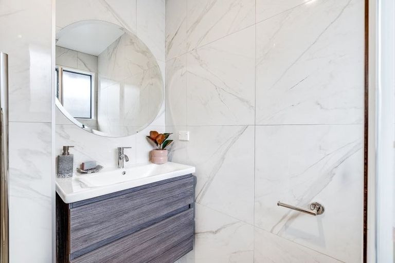 Photo of property in 1/3 Bucknell Street, Sockburn, Christchurch, 8042