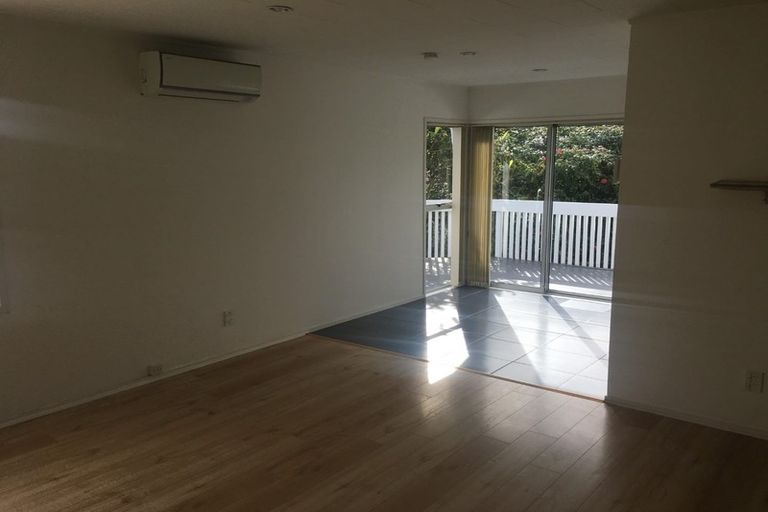 Photo of property in 8 Skyla Place, Massey, Auckland, 0614