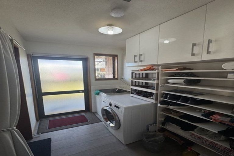 Photo of property in 2/7 Dumfries Drive, Hei Hei, Christchurch, 8042