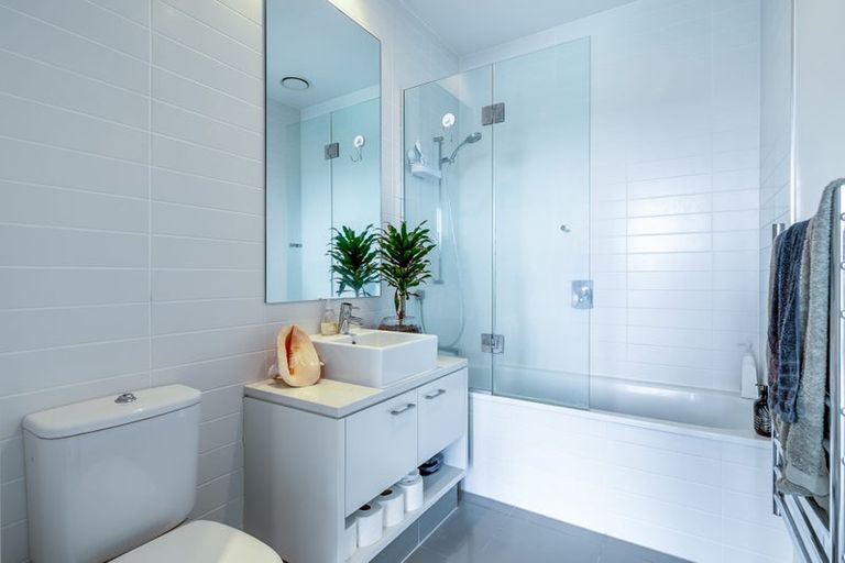 Photo of property in Sentinel Apartments, 1402/3 Northcroft Street, Takapuna, Auckland, 0622