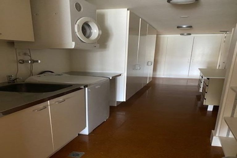 Photo of property in 5/308 Oriental Parade, Oriental Bay, Wellington, 6011